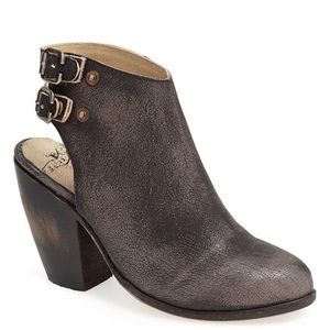 Freebird by Steven “Smoke Bootie” size:7